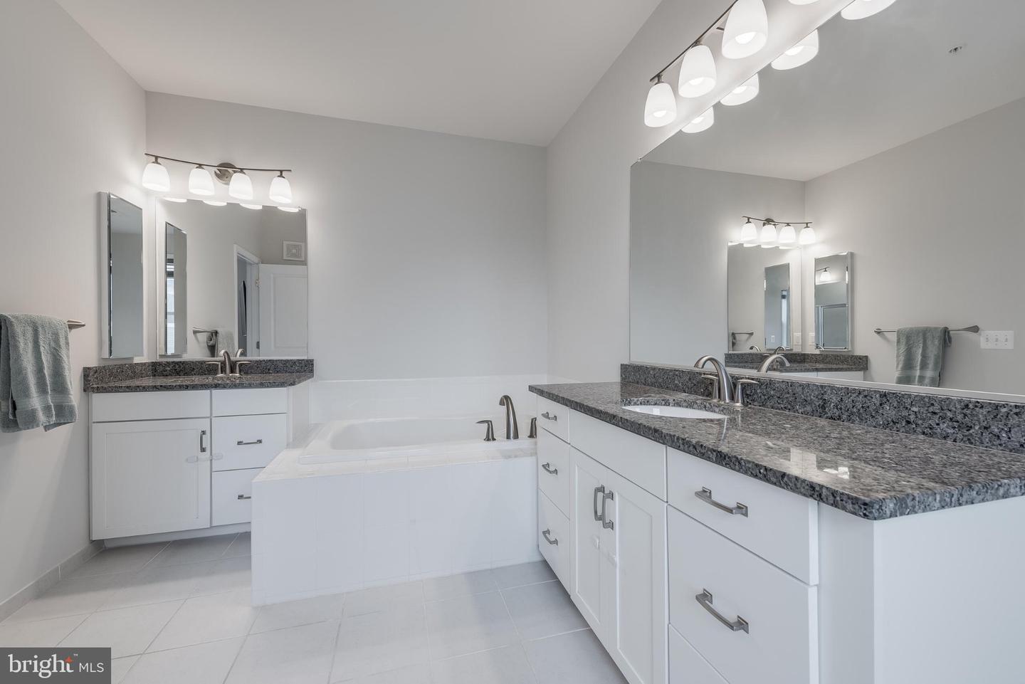 24592 Rosebay Ter Property Photo 15