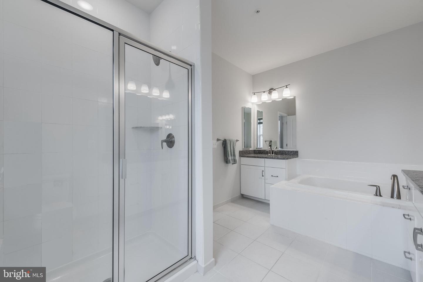 24592 Rosebay Ter Property Photo 17