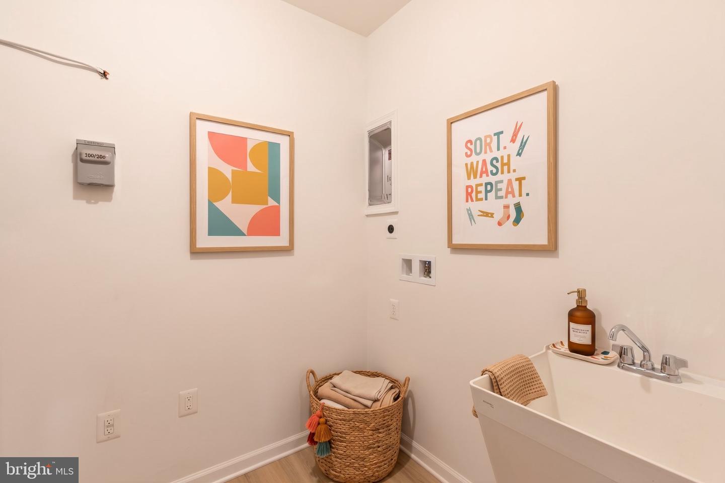 20875 Murry Falls Terrace Property Photo 14
