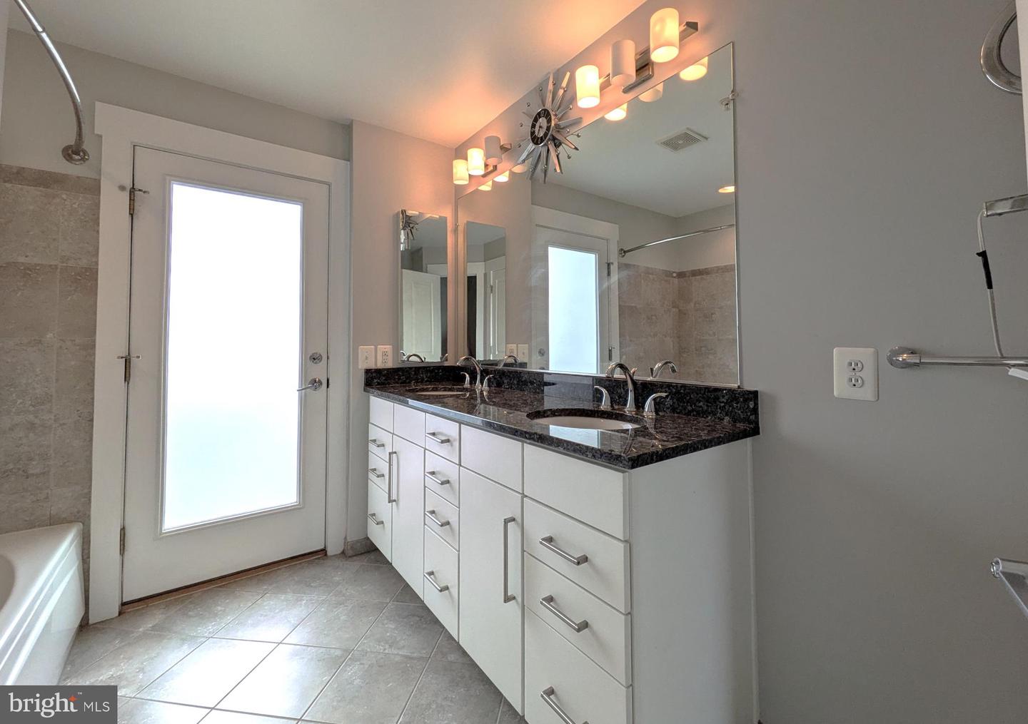 22447 Verde Gate Ter Property Photo 30