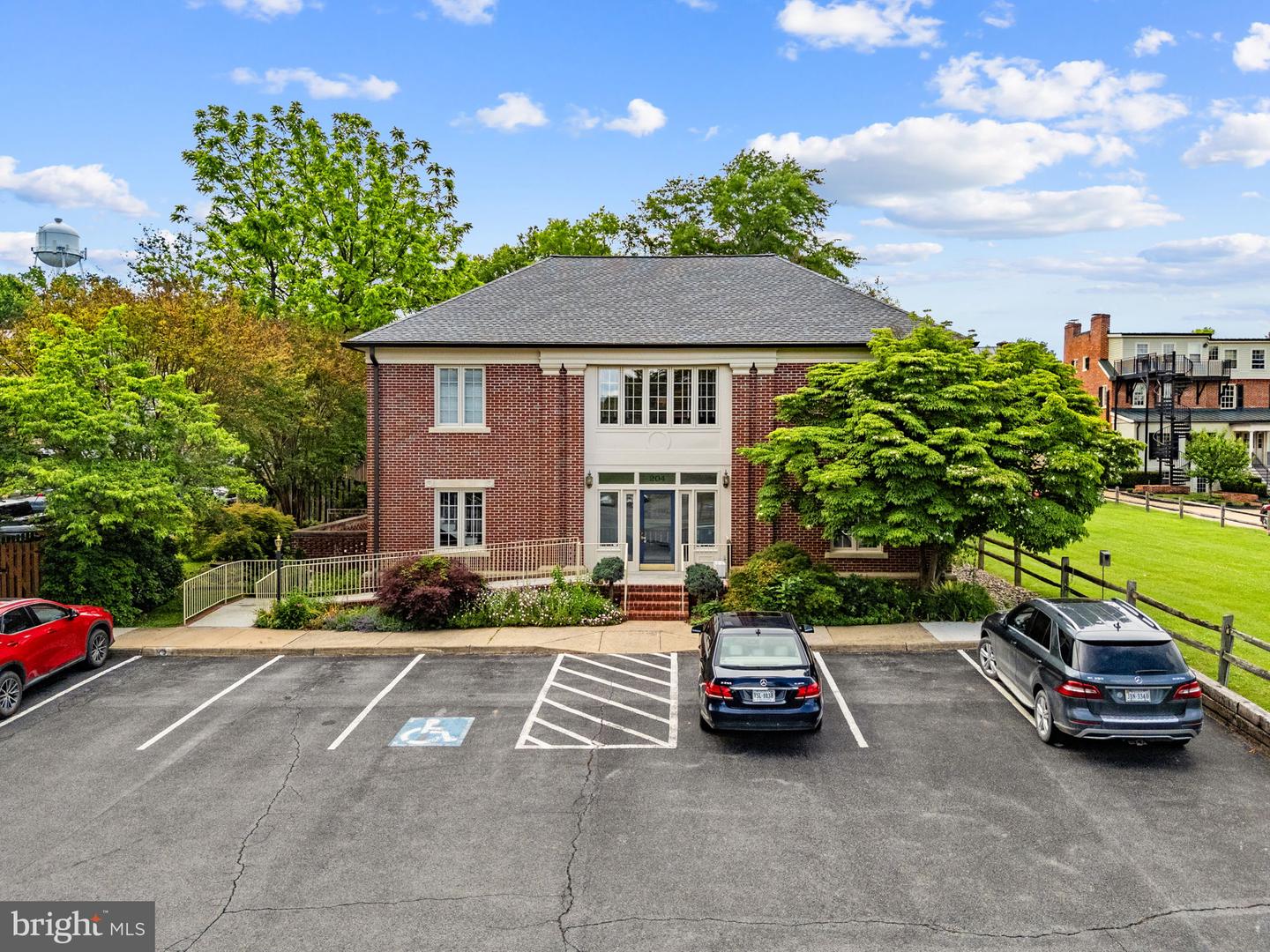 204 E Federal St #b Property Photo 3