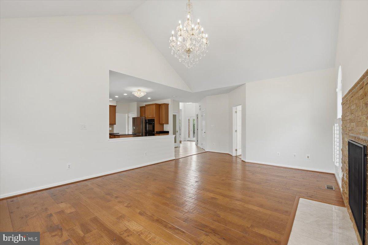 20242 Hidden Creek Ct Property Photo 12