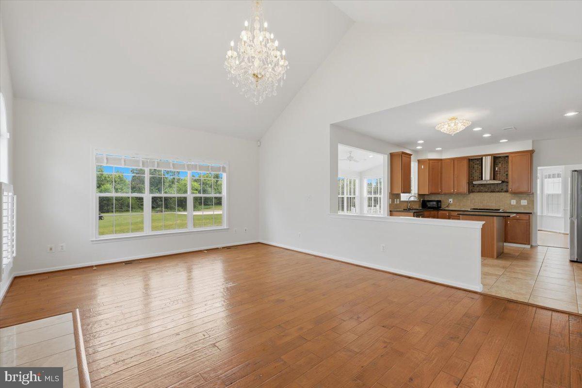 20242 Hidden Creek Ct Property Photo 13