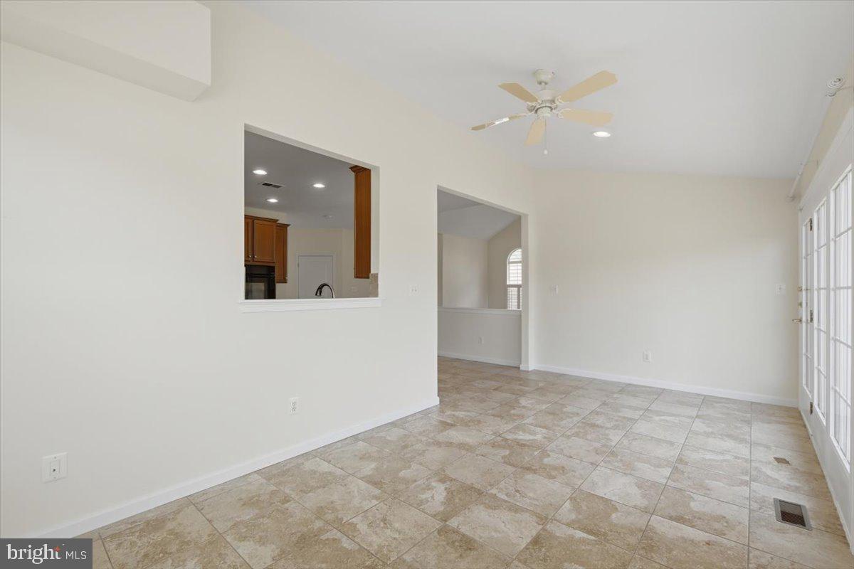 20242 Hidden Creek Ct Property Photo 23