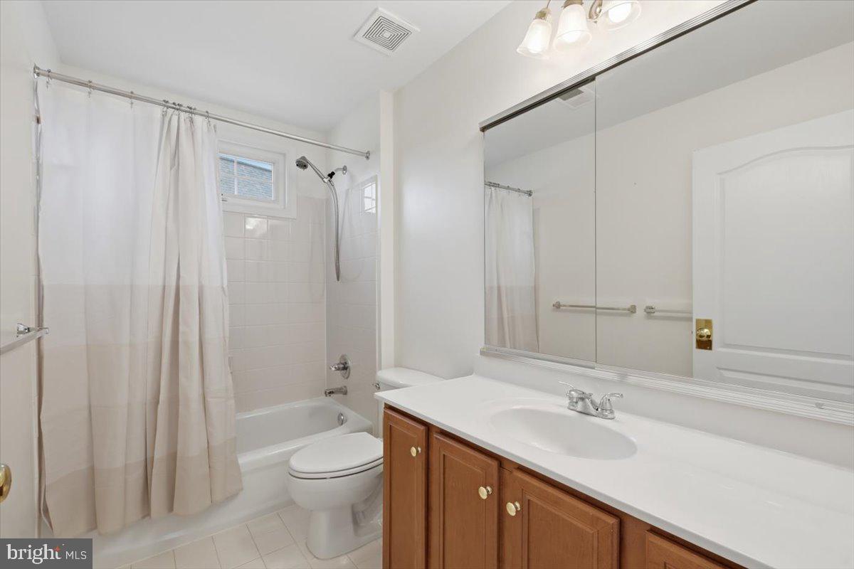 20242 Hidden Creek Ct Property Photo 36