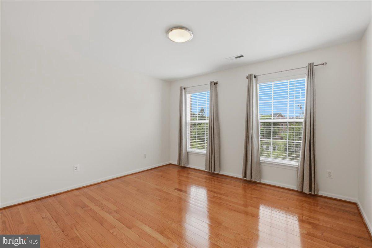 20242 Hidden Creek Ct Property Photo 37