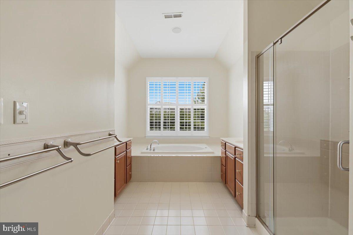 20242 Hidden Creek Ct Property Photo 48