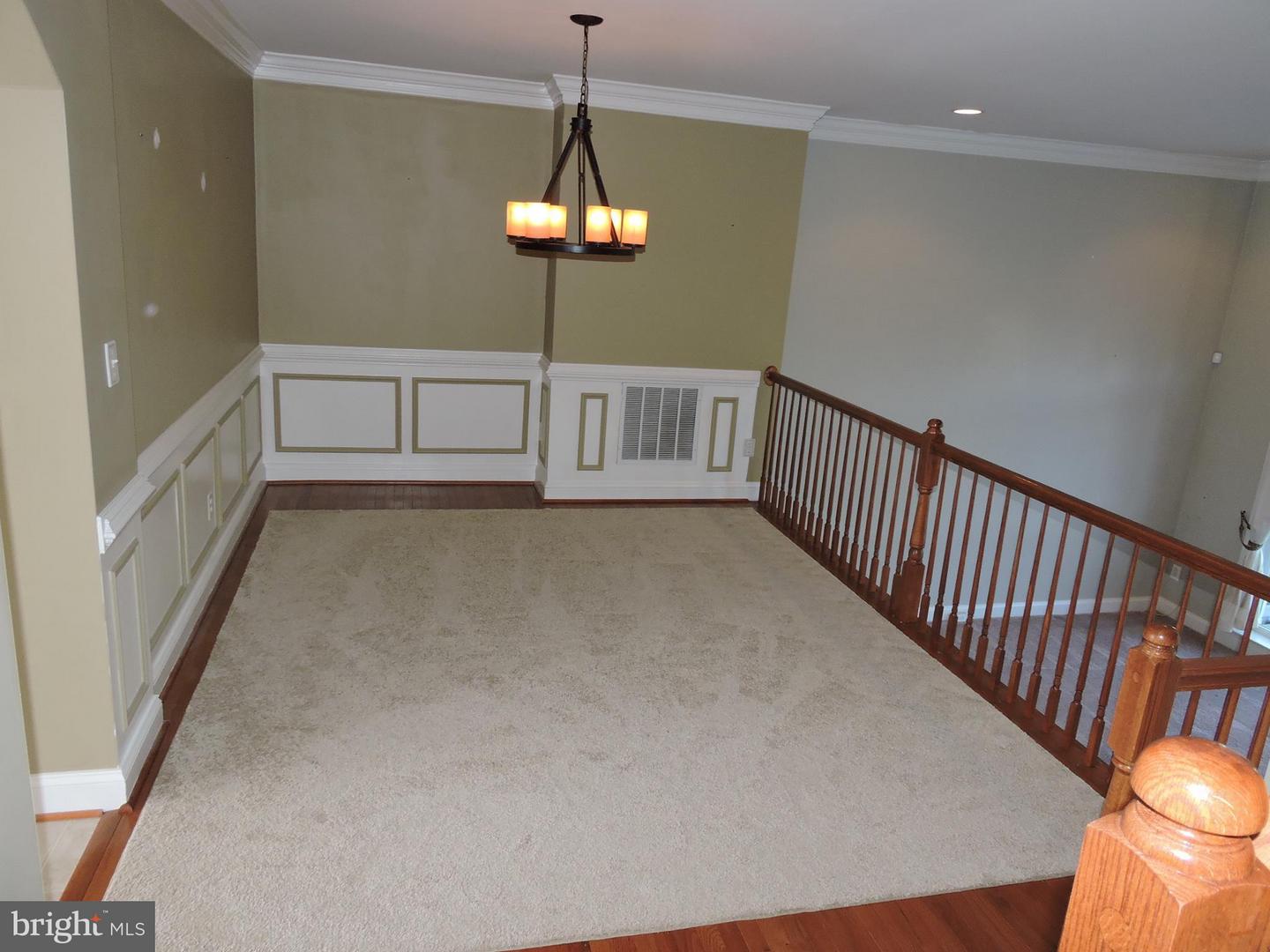 21844 Ladyslipper Sq Property Photo 8