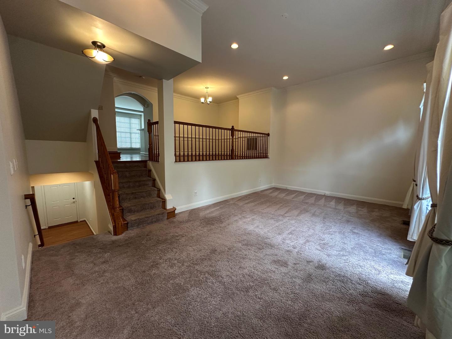 21844 Ladyslipper Sq Property Photo 11