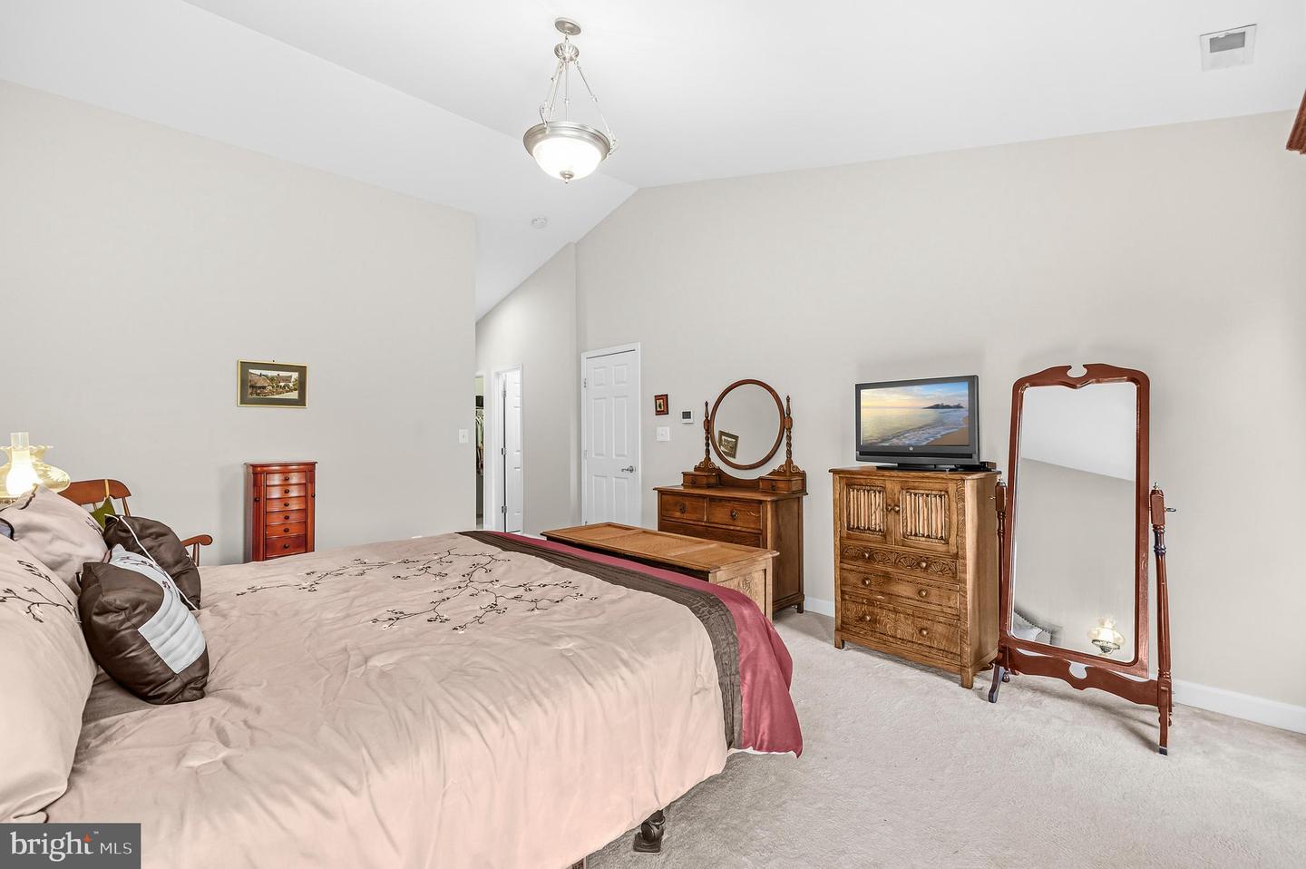 12025 Lindsey Corner Ln Property Photo 24
