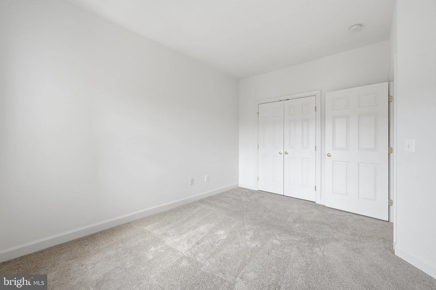 18526 Bear Creek Ter Property Photo 28
