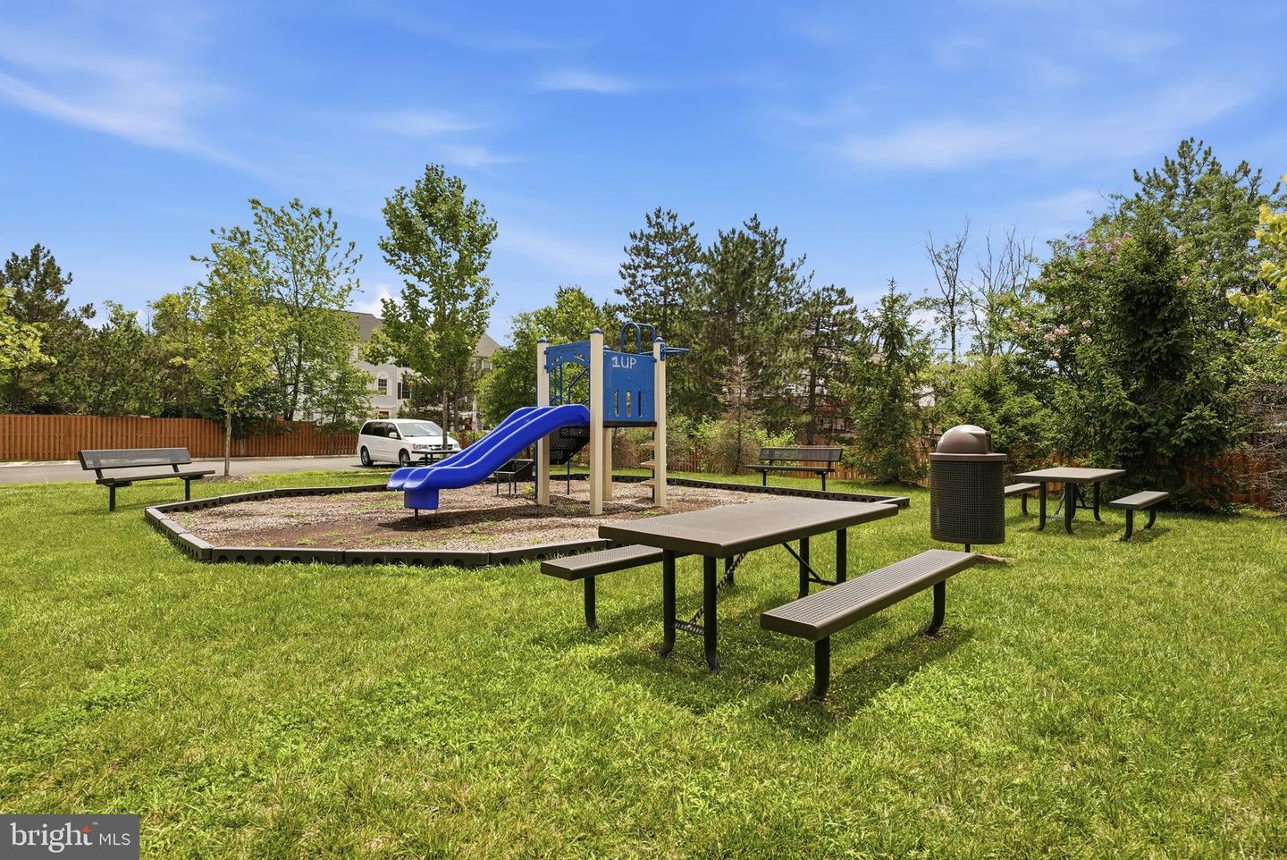 22883 Eileen Sq Property Photo 43