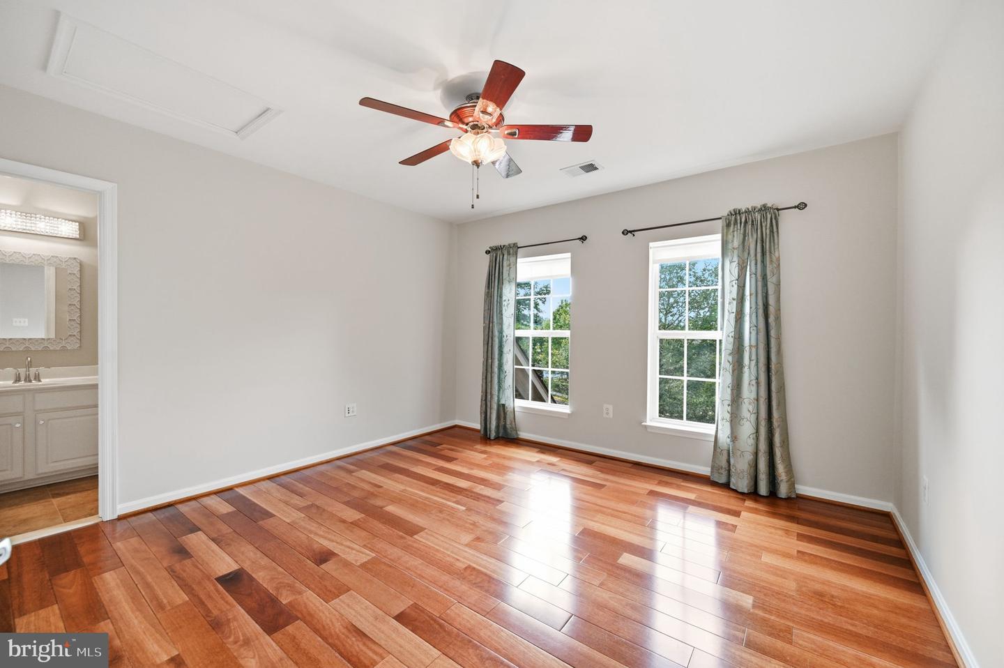 47404 Middle Bluff Pl Property Photo 26
