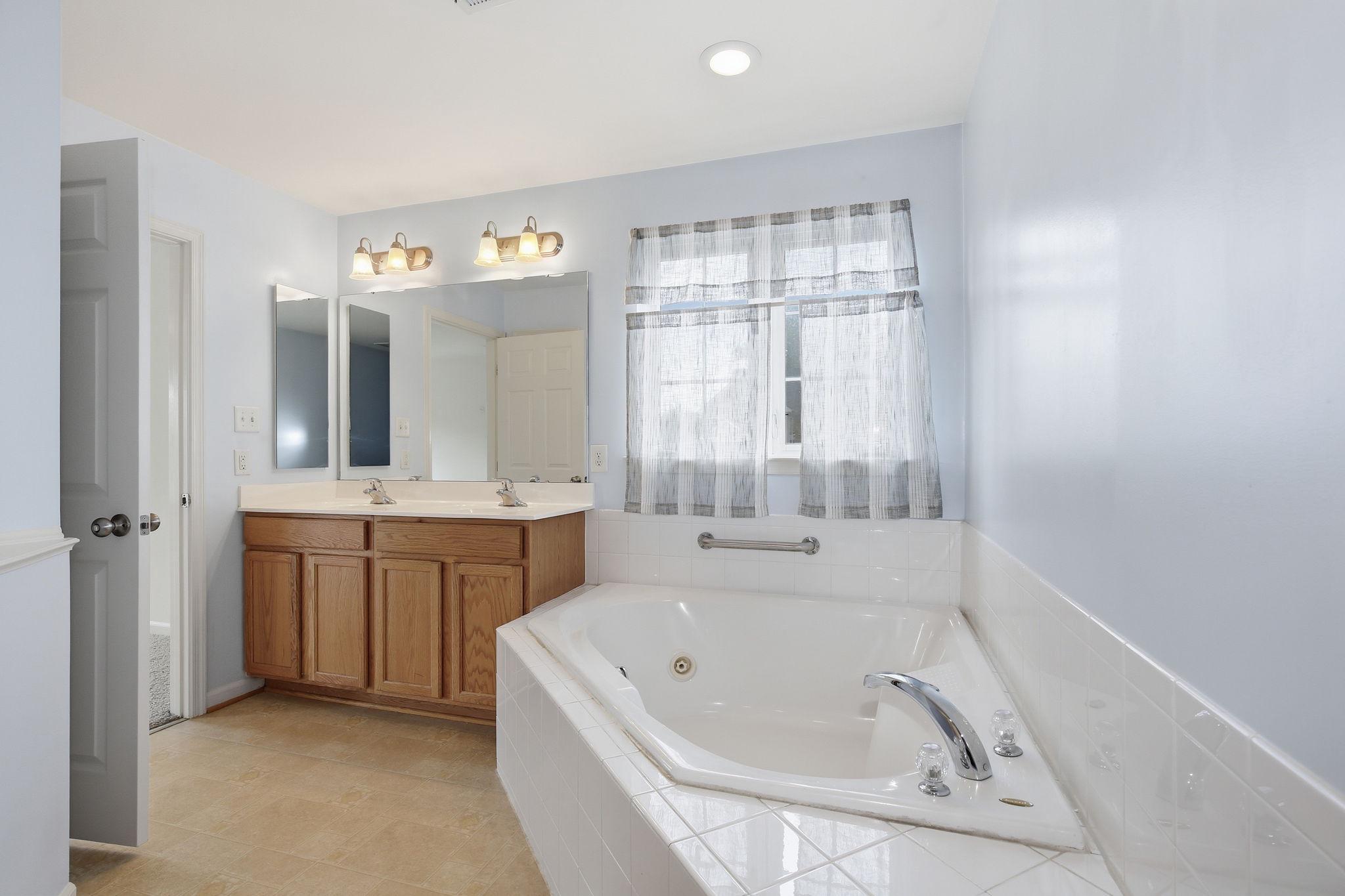 20 Houser Dr Property Photo 17