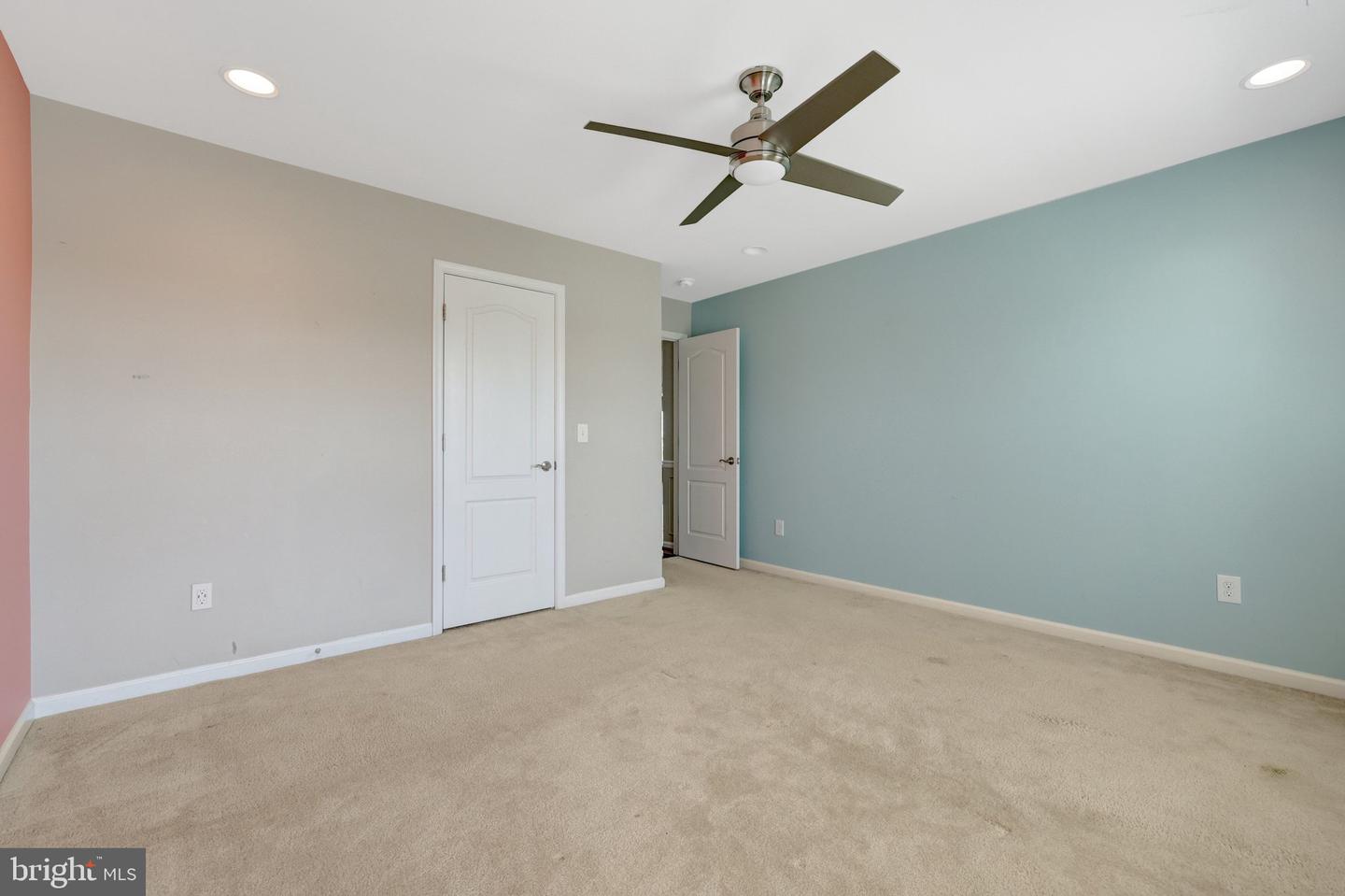 21236 Lady Fern Pl Property Photo 44