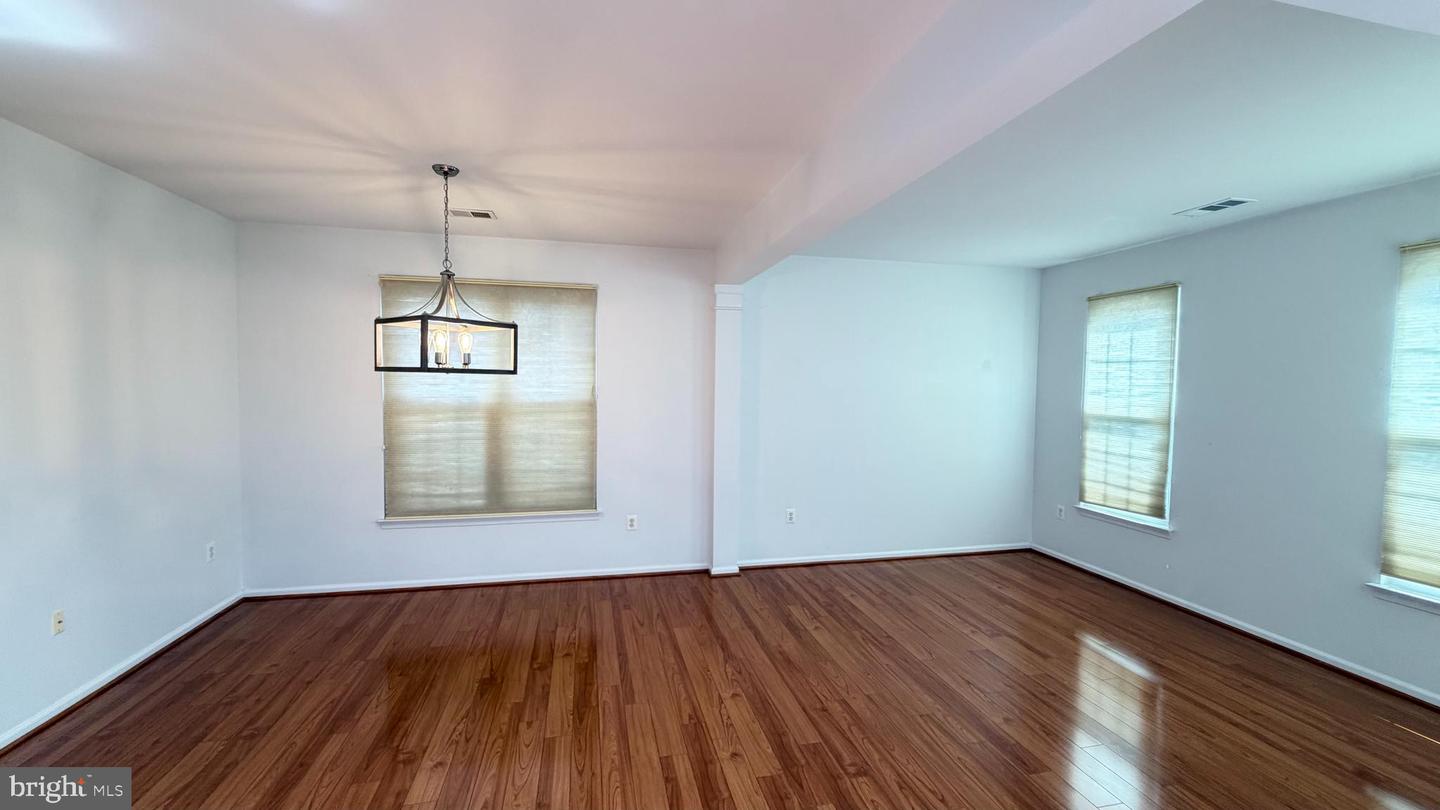 20965 Kittanning Ln Property Photo 6