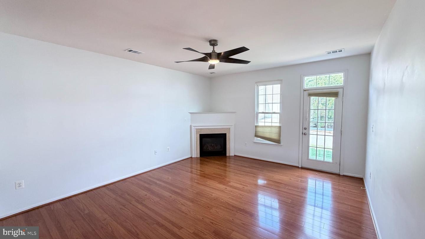 20965 Kittanning Ln Property Photo 8