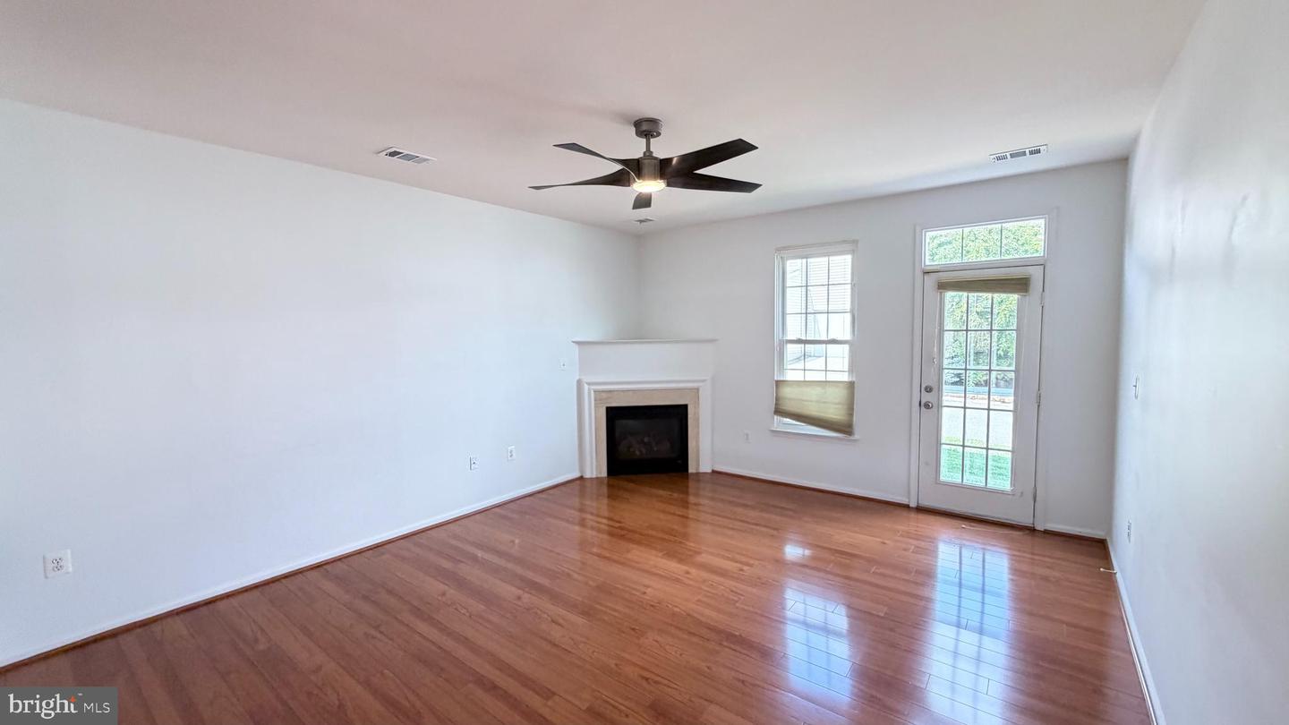 20965 Kittanning Ln Property Photo 9