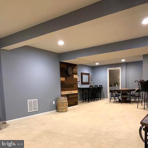 14 Potterfield Dr Property Photo 21