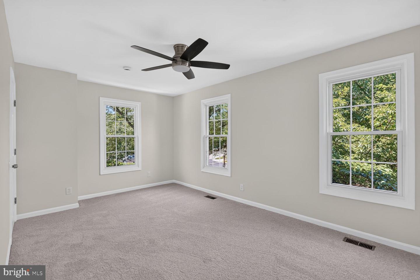 43471 Plantation Ter Property Photo 14