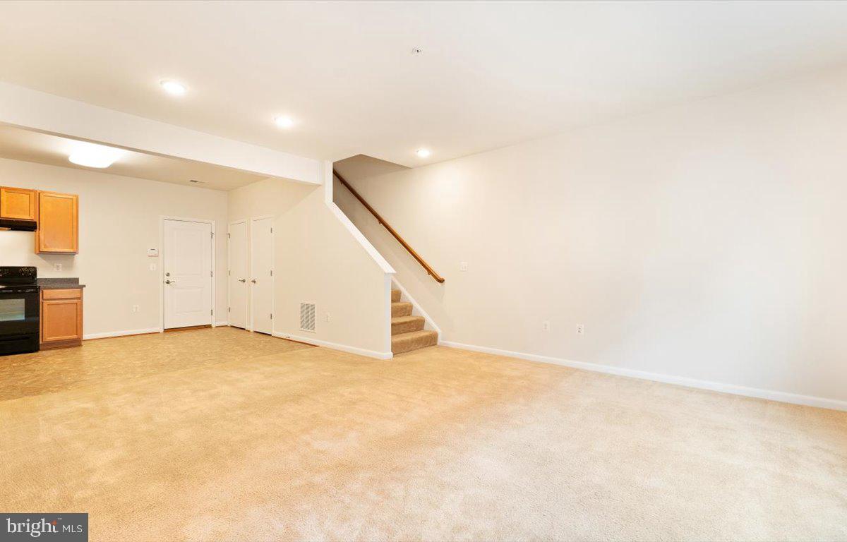 20532 Milbridge Ter Property Photo 11