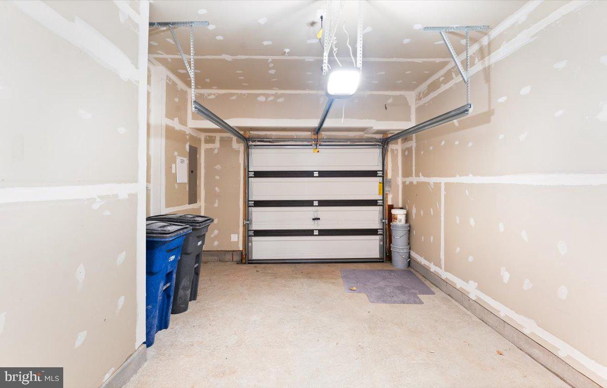 20532 Milbridge Ter Property Photo 14