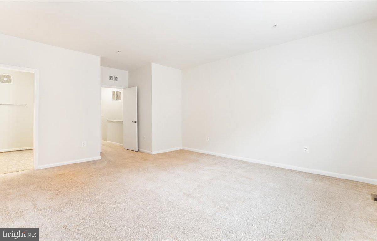 20532 Milbridge Ter Property Photo 19