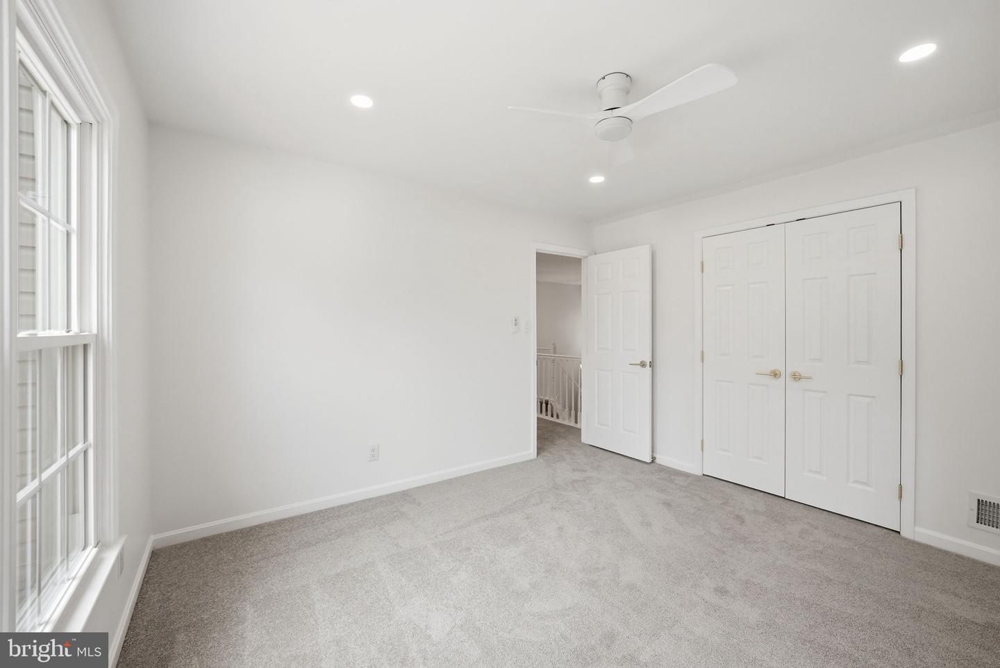 20384 Middlebury St Property Photo 30