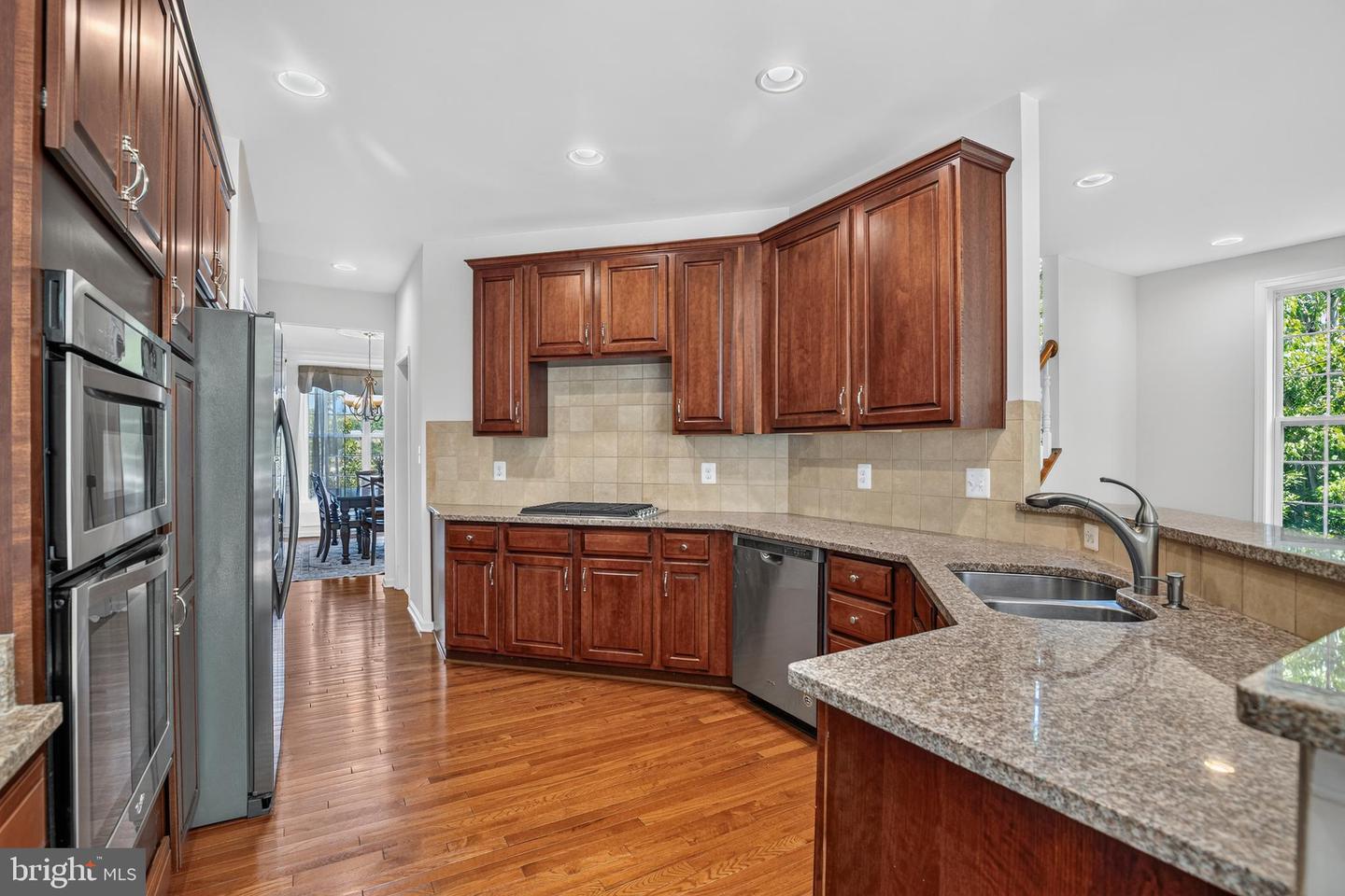 43283 Mitcham Sq Property Photo 7