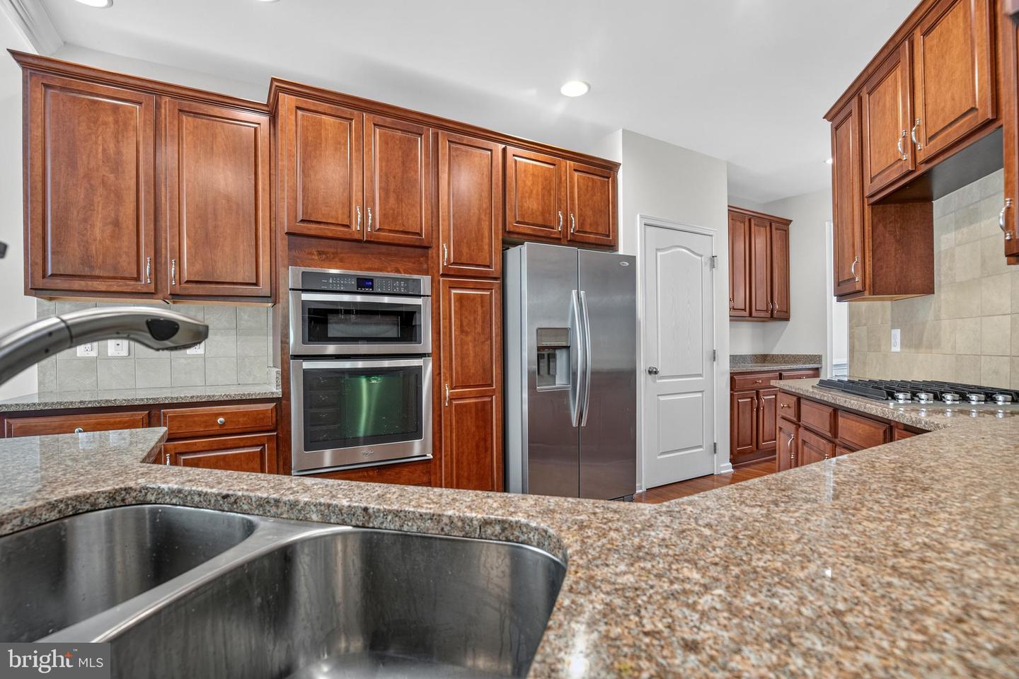 43283 Mitcham Sq Property Photo 11
