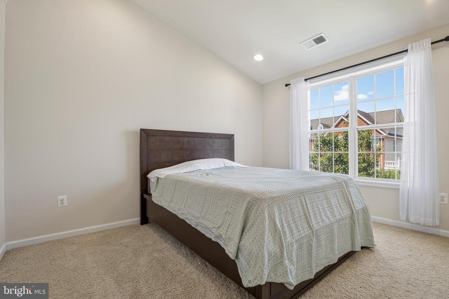 43283 Mitcham Sq Property Photo 28