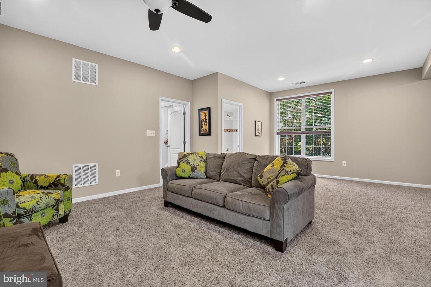 43283 Mitcham Sq Property Photo 33