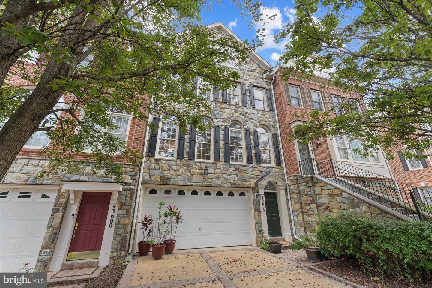 43602 Beaver Creek Ter Property Photo 1
