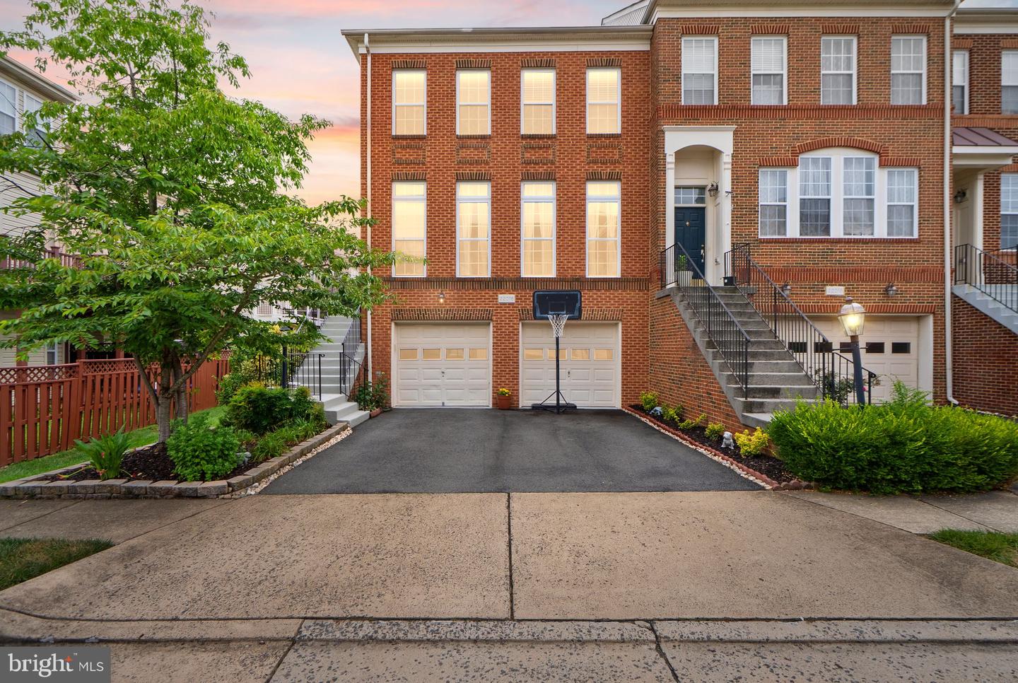 22016 Dilworth Sq Property Photo 1