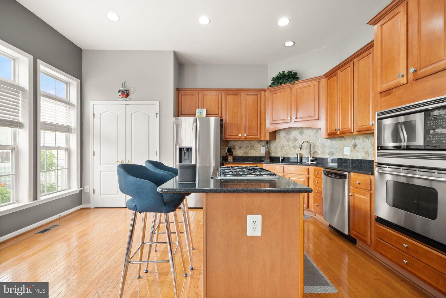 22016 Dilworth Sq Property Photo 6