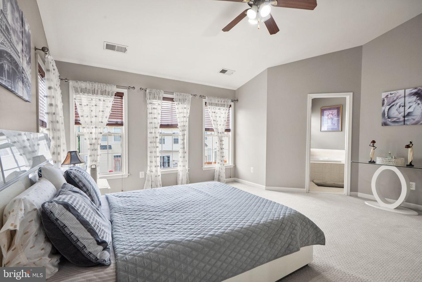 22016 Dilworth Sq Property Photo 19