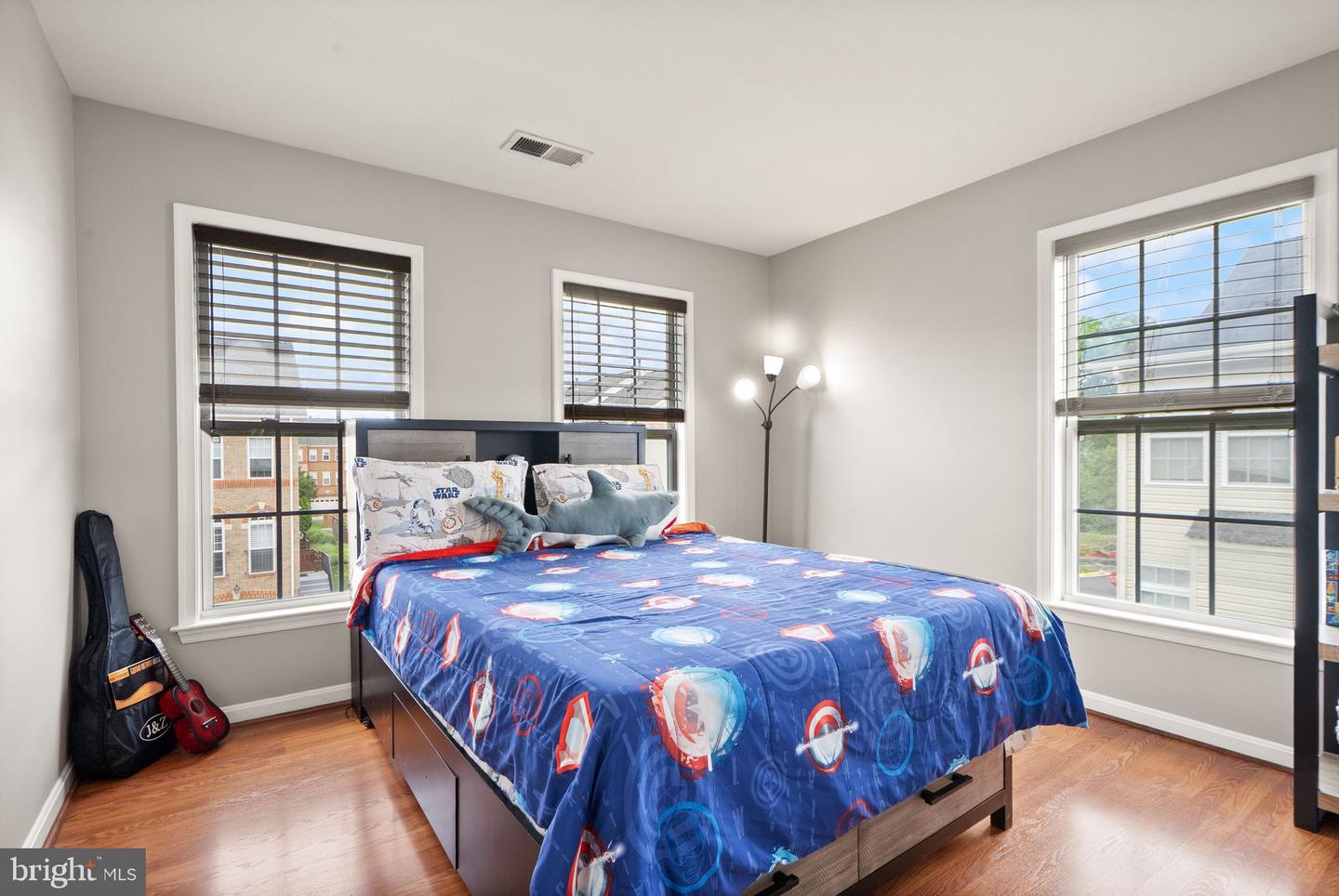 22016 Dilworth Sq Property Photo 26