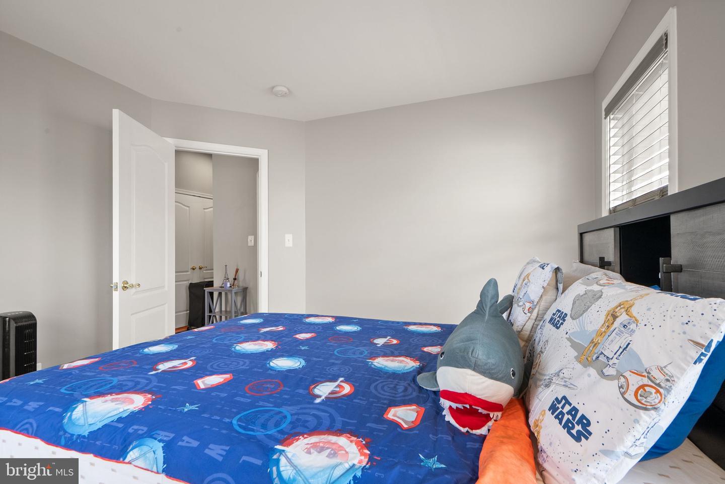 22016 Dilworth Sq Property Photo 27