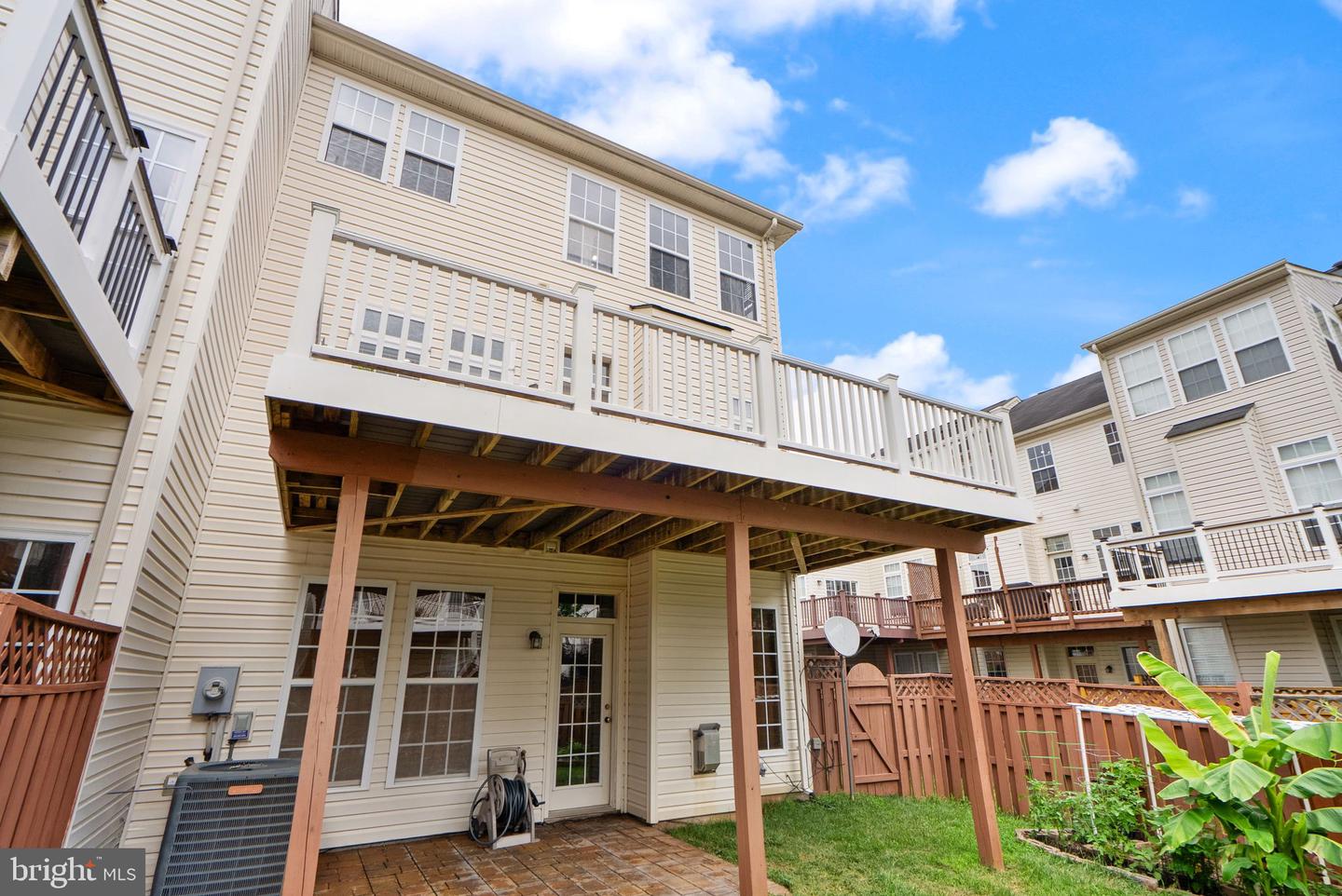 22016 Dilworth Sq Property Photo 34