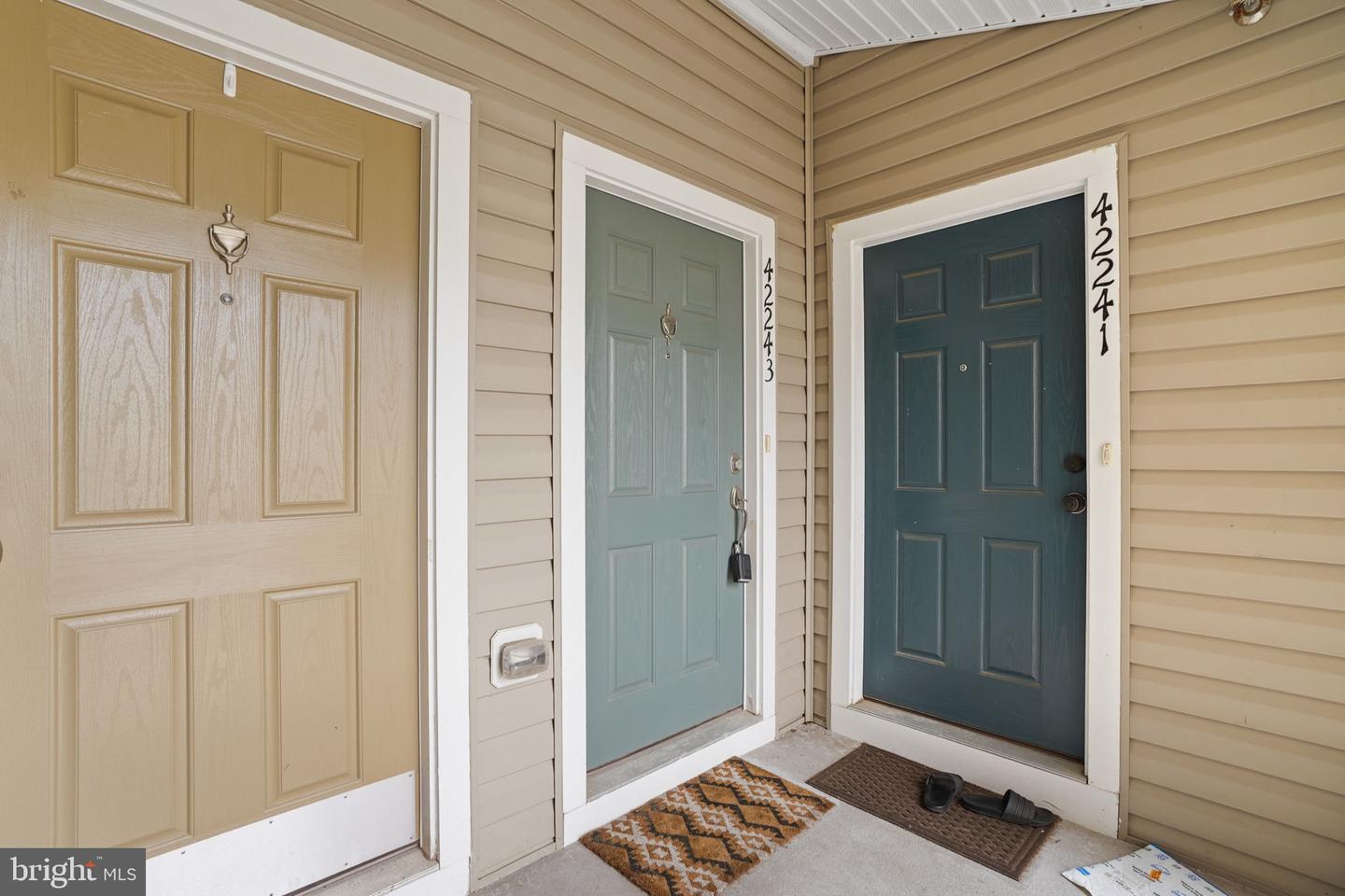 42243 Canary Grass Sq Property Photo 3