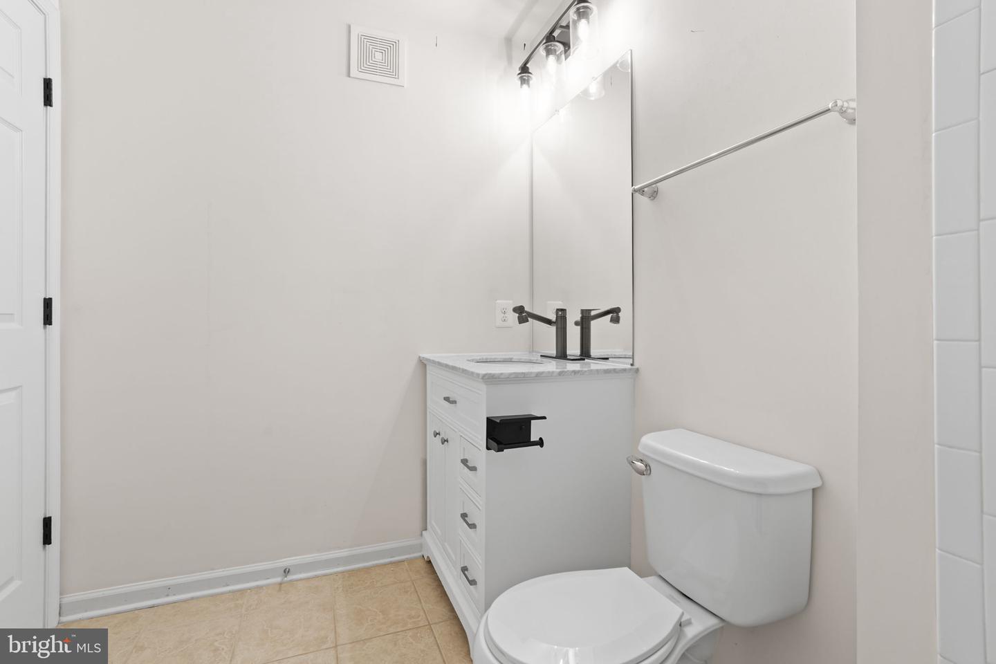 42243 Canary Grass Sq Property Photo 22