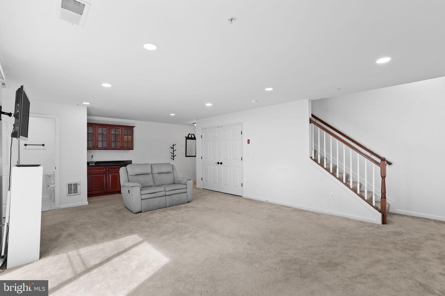 42243 Canary Grass Sq Property Photo 39