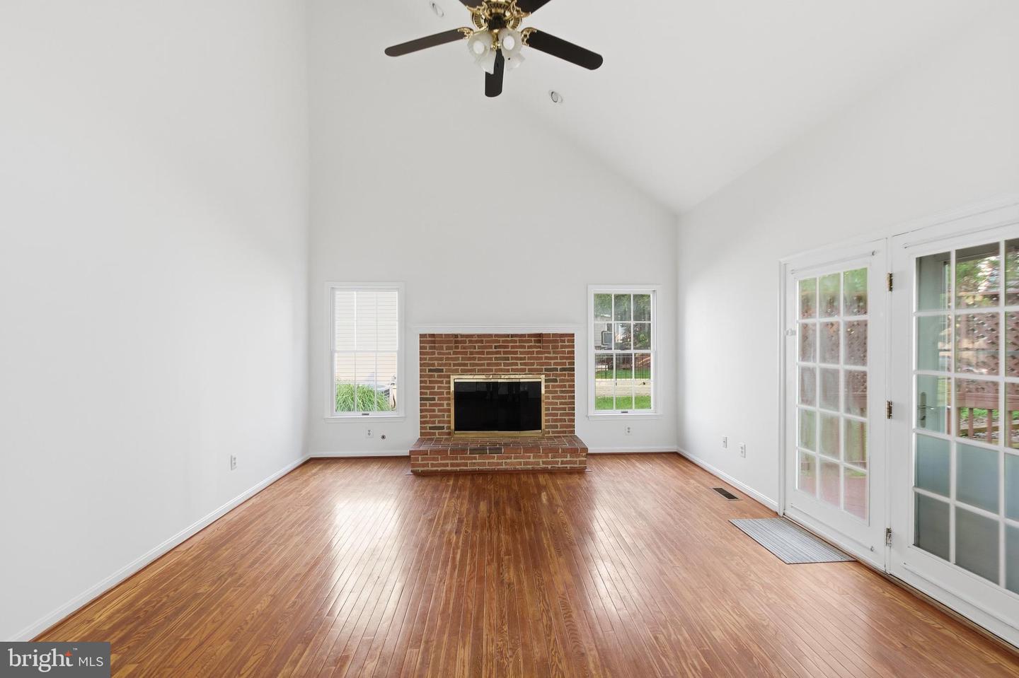 46405 Esterbrook Cir Property Photo 15