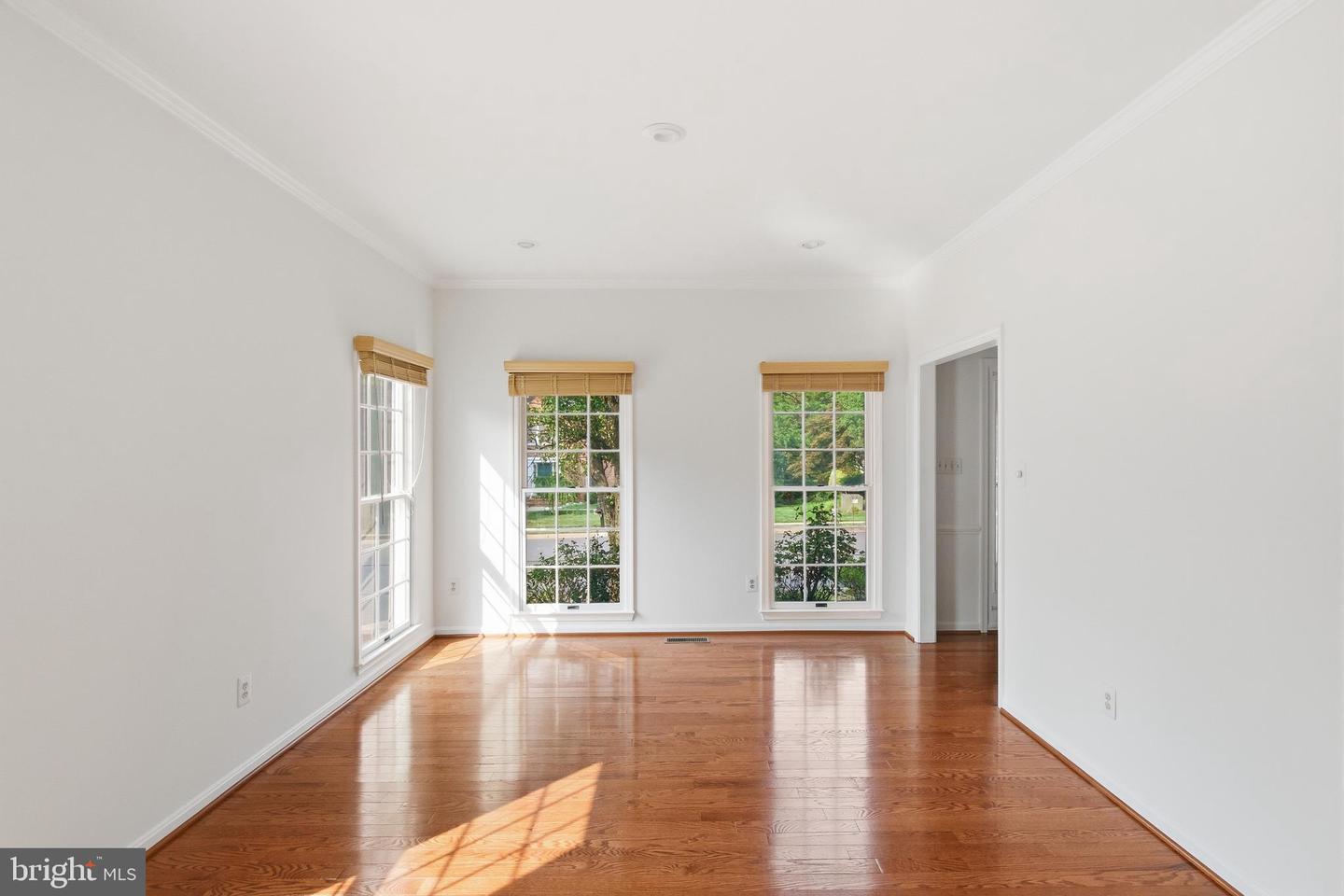 46405 Esterbrook Cir Property Photo 21