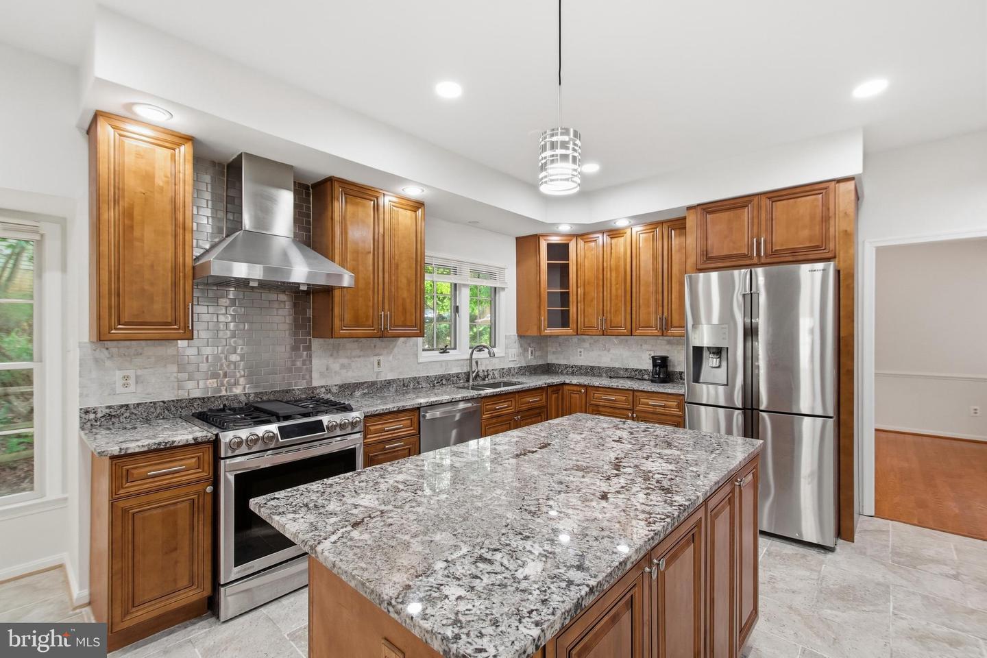 46405 Esterbrook Cir Property Photo 29