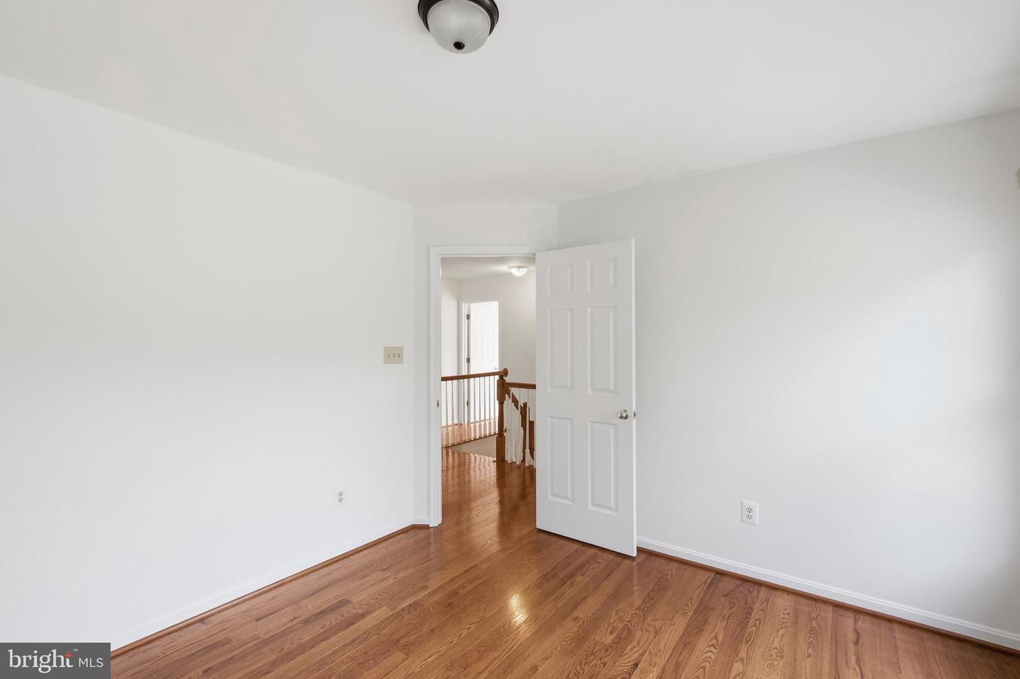 46405 Esterbrook Cir Property Photo 42