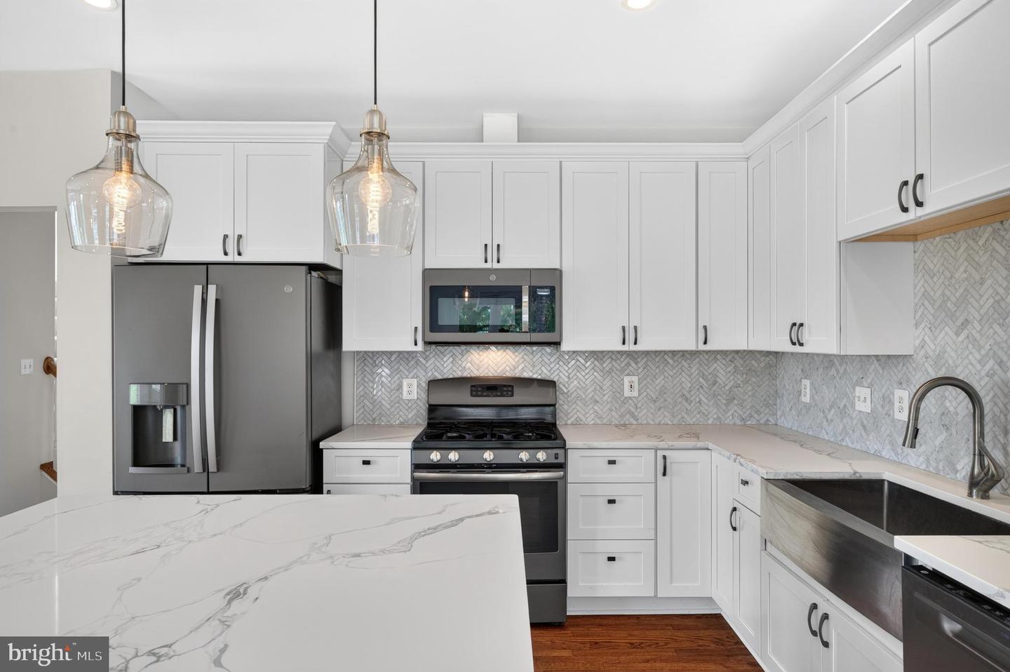 43715 Clemens Ter Property Photo 15
