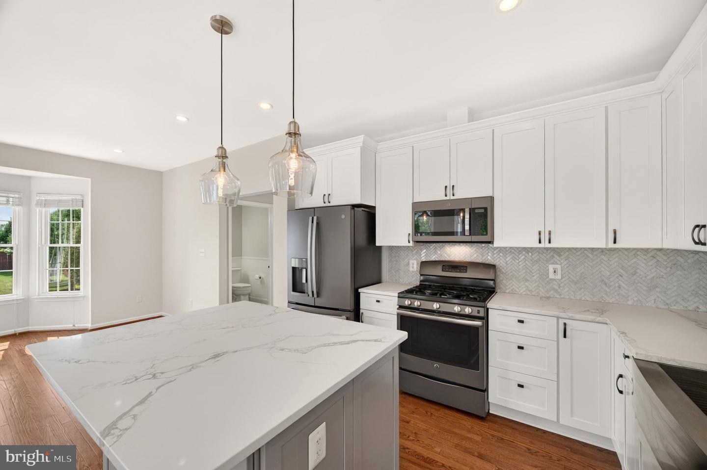 43715 Clemens Ter Property Photo 16