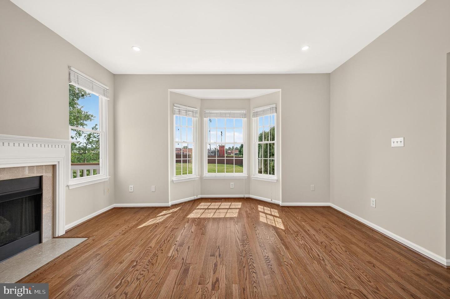 43715 Clemens Ter Property Photo 24