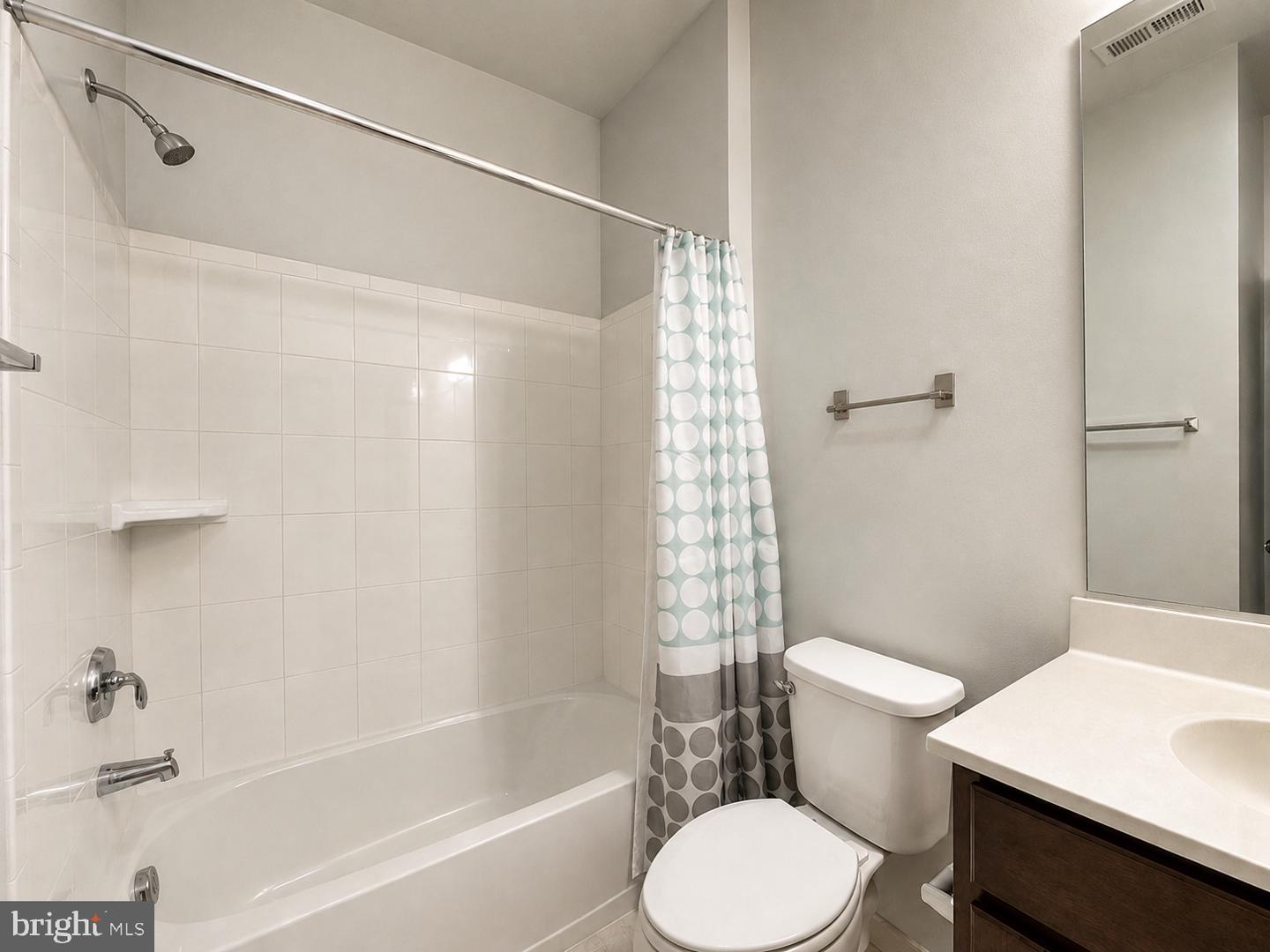 23451 Epperson Sq Property Photo 8